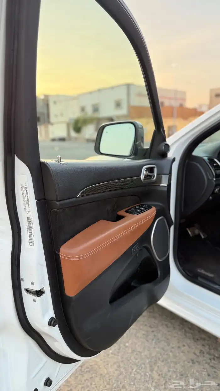 جراند شيروكي SRT 15