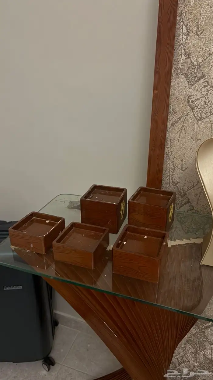 دولاب ملكة ( شبكه ) للبيع بكامل اغراضه 1