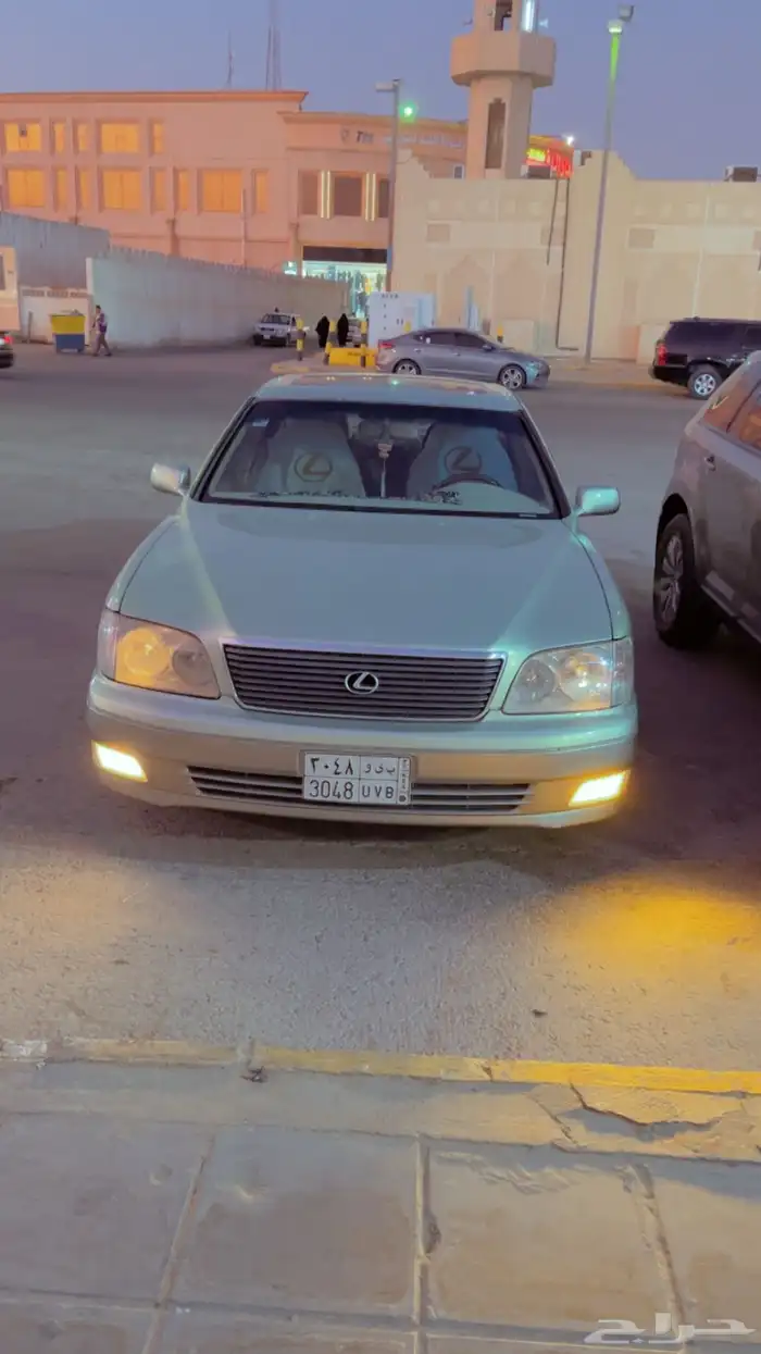 للبيع لكزس 400 LS 15