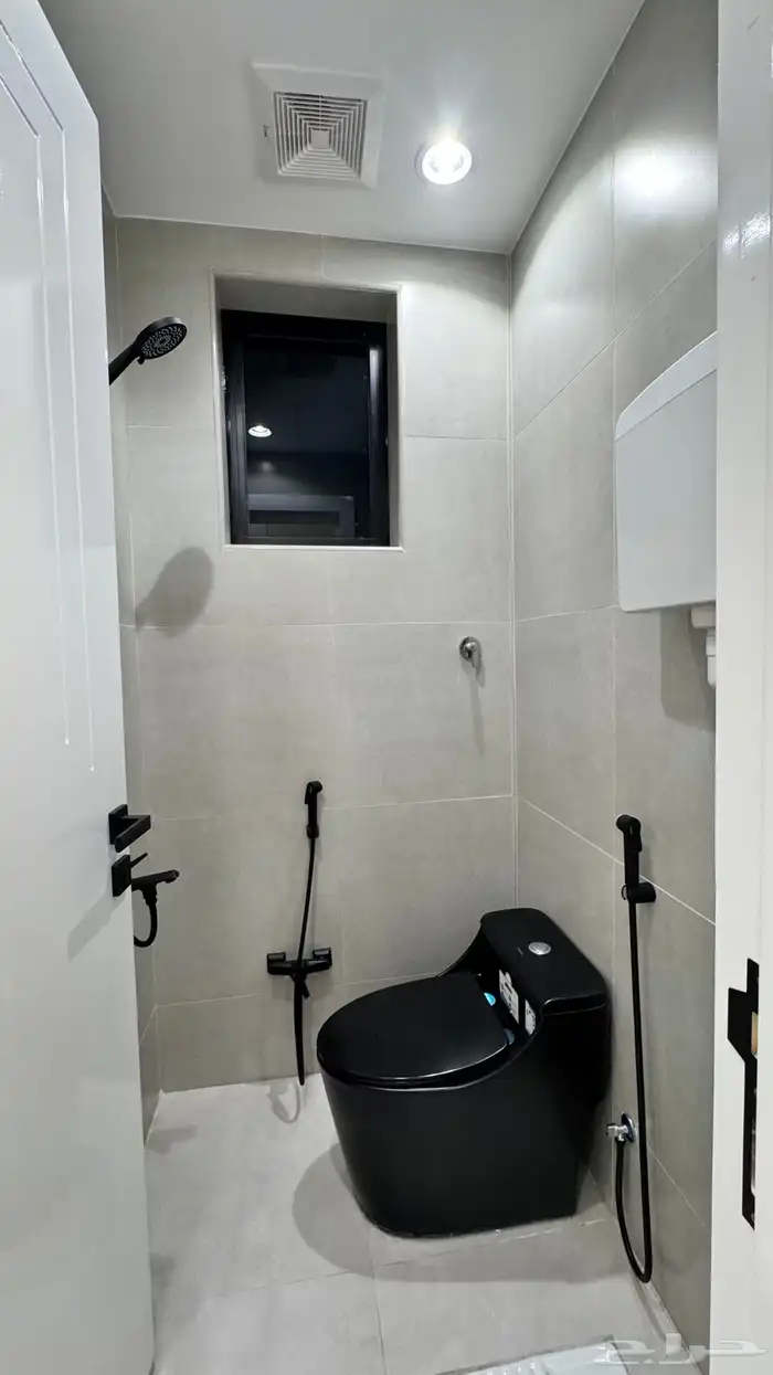 للبيع شقق ارضي ابهاالمحاله 11