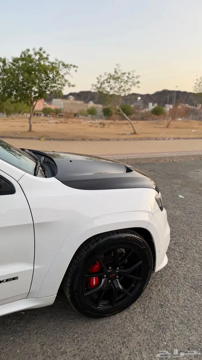 جراند شيروكي SRT 4
