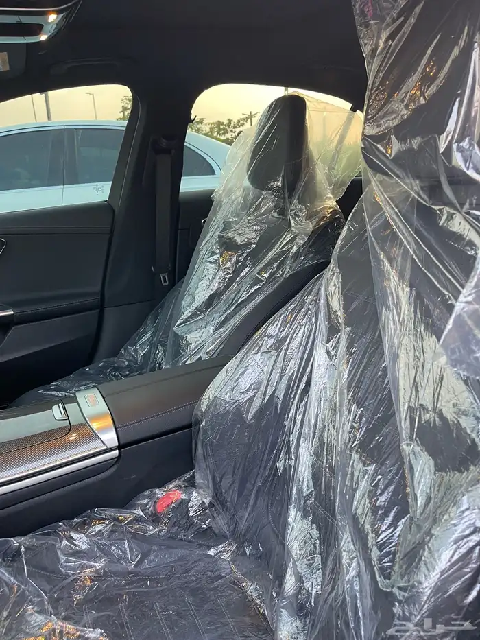 مرسيدس C 300 AMG LINE موديل 2024 12