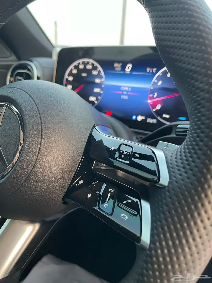 مرسيدس C 300 AMG LINE موديل 2024 15