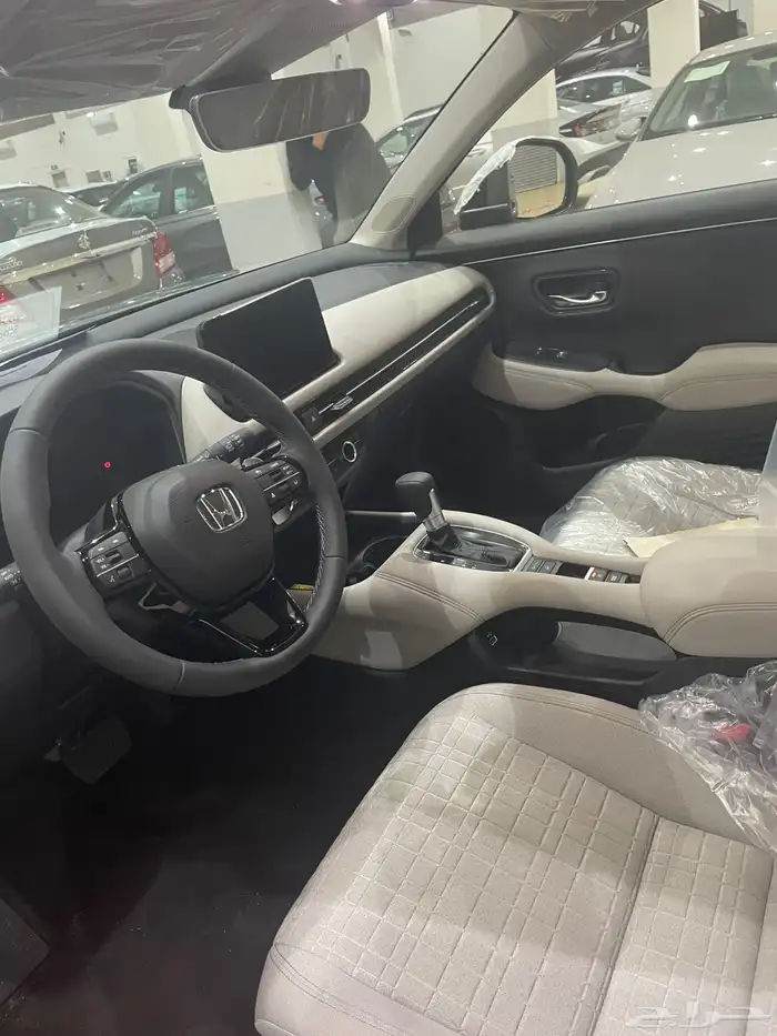 هوندا ZRV 2024 10
