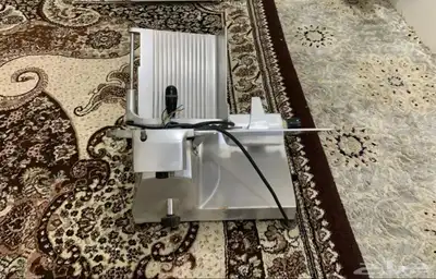 ماكينه تقطيع جبنة رومي وبسطرمة ولانشون قطاعة بسطرمة ومرتديل 0