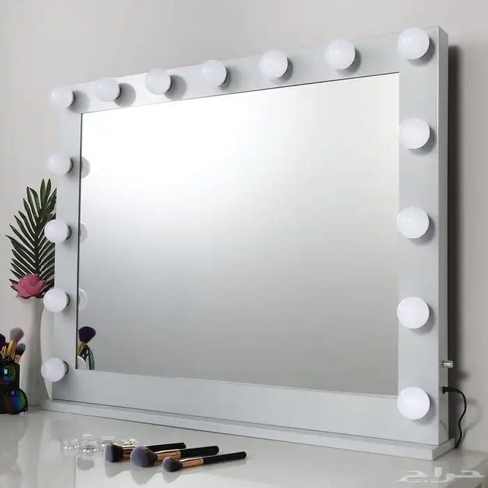 مرايات هوليووود مضيئة 0