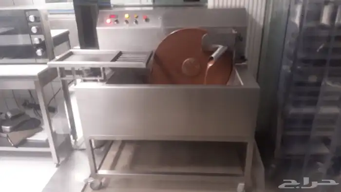 مكينة صب شوكولا ناعوره 2