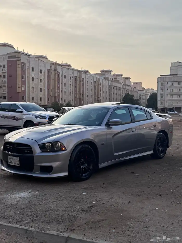 تشارجر 2014 rt بسعر مناسب 0