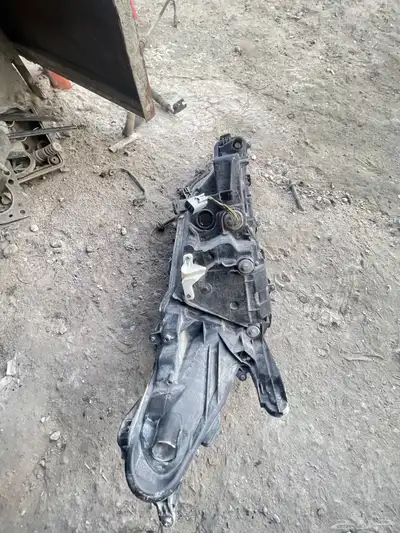 شمعة يسار و اسطب يسار كامري 2020 0