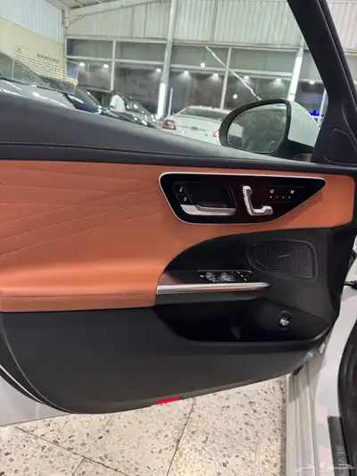 مرسيدس C 300 2022 11