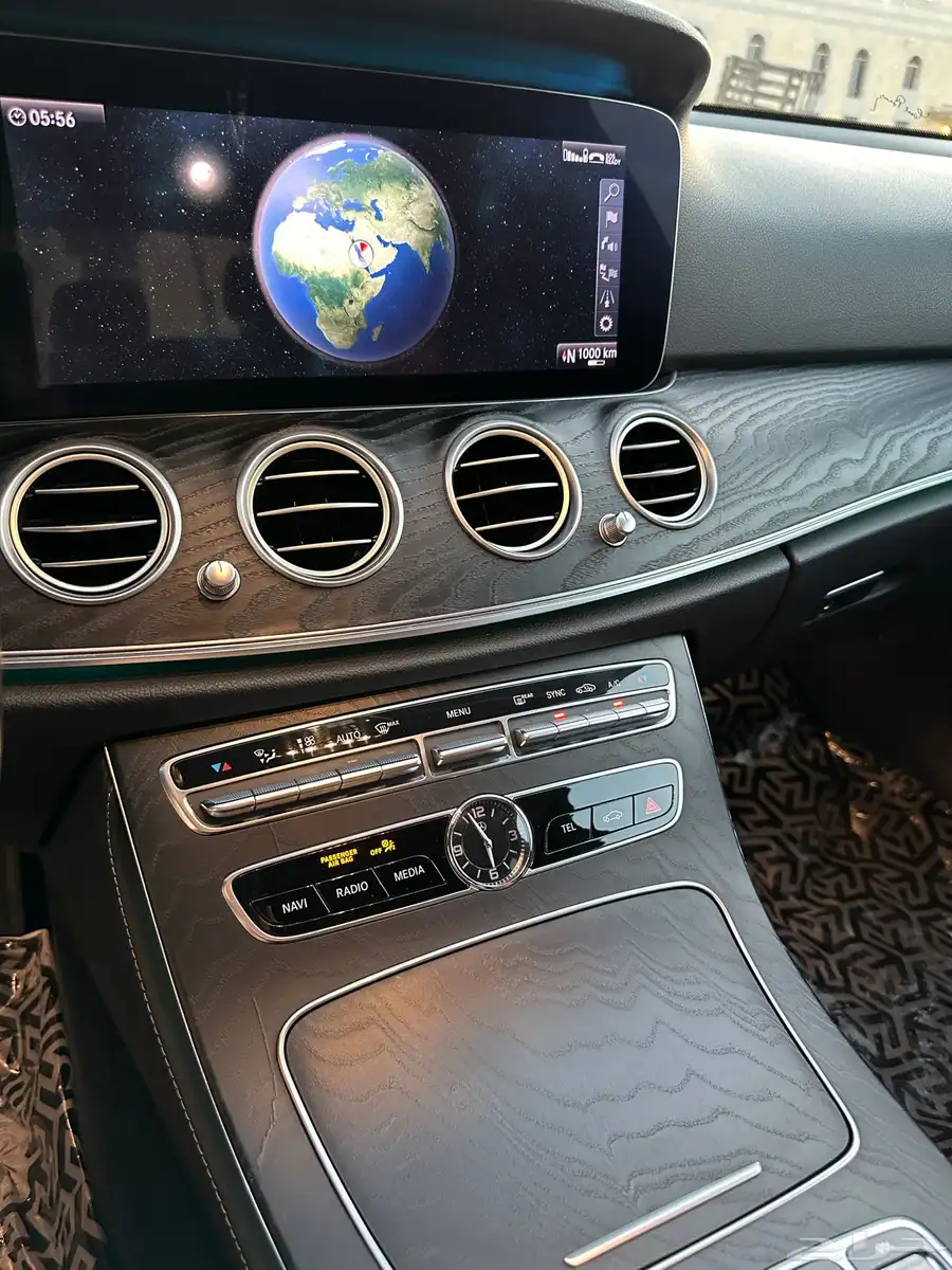 Mercedes 2020 E 200 16