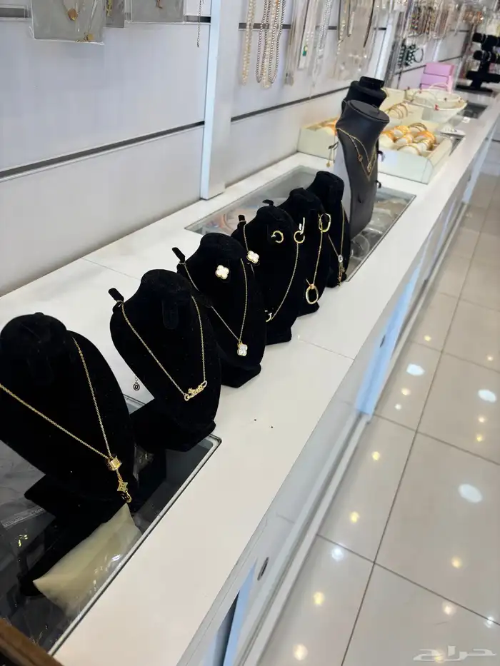 محل اكسسورات وشنط نسائي 3