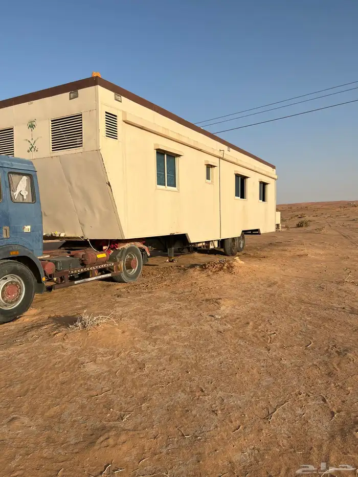 للبيع غرفه طول 16 مجلس طوله 8ونص ومقلط ومطابخ شرايح ومكيف 1