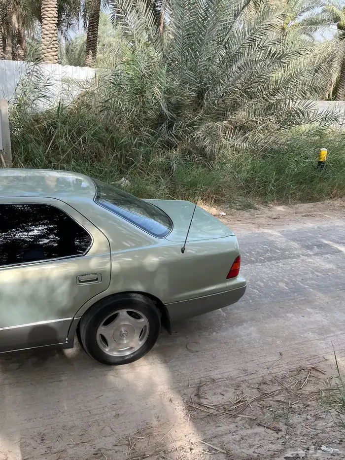 للبيع لكزس 400 LS 4