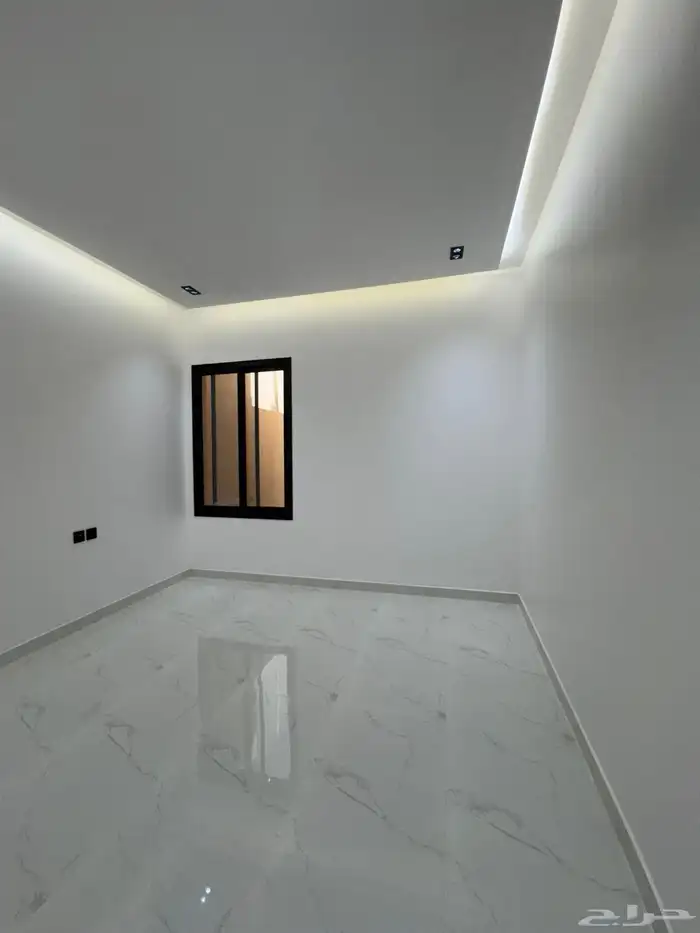للبيع تاون هاوس علوي بحي الجنادريه موقع مميز 18