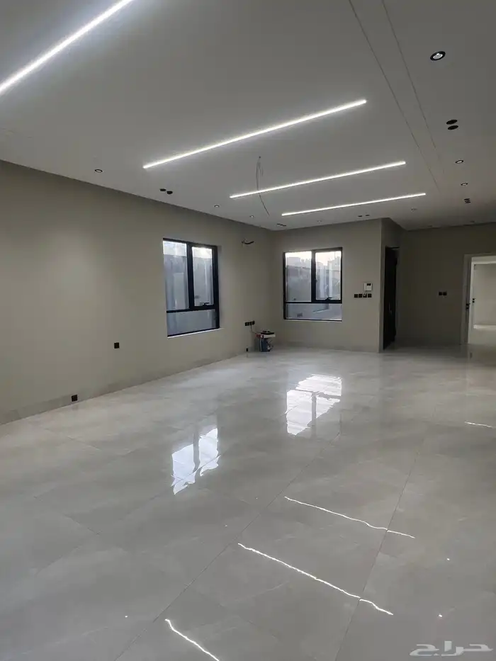 فلل فاخرة للبيع على الكود بحي الشعلة مع مصعد 20