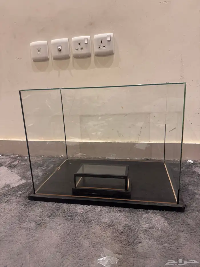 صندوق شبكة زجاج كامل مع بوكس داخلي للمهر 1