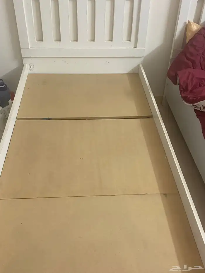 سرير للبيع 0