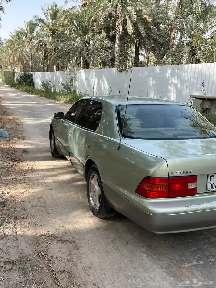 للبيع لكزس 400 LS 3
