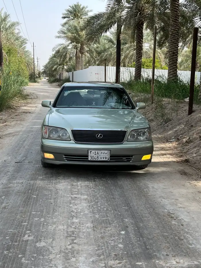 للبيع لكزس 400 LS 7