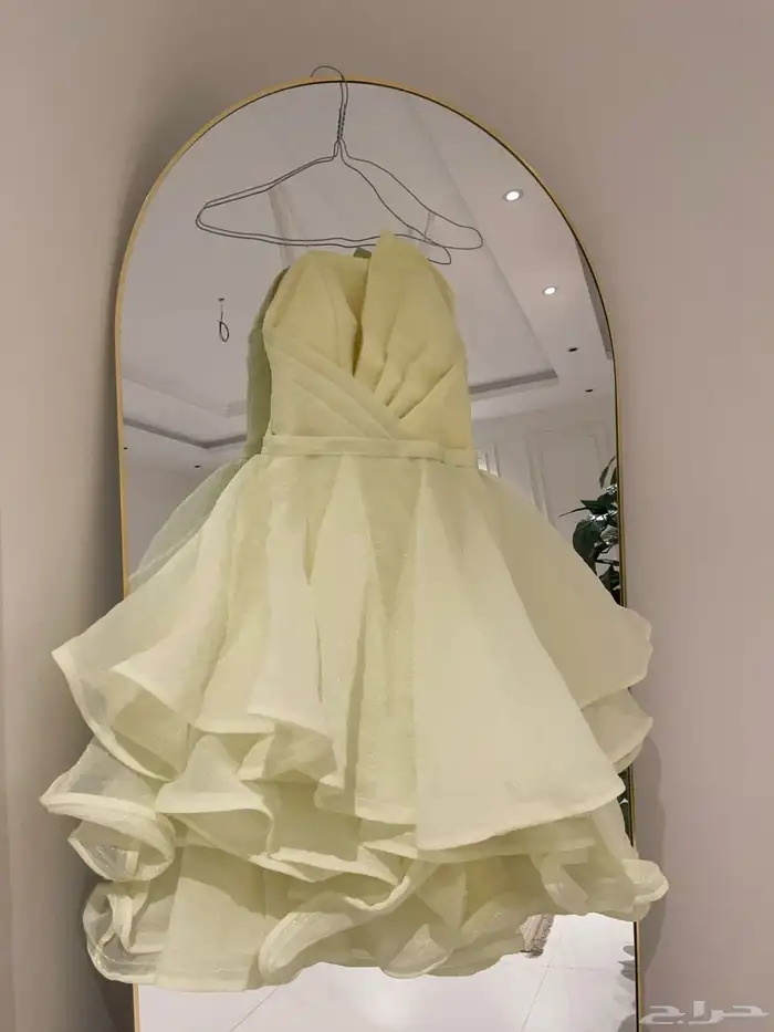 اغراض صالون للبيع خياطه ماكينه فساتين 2