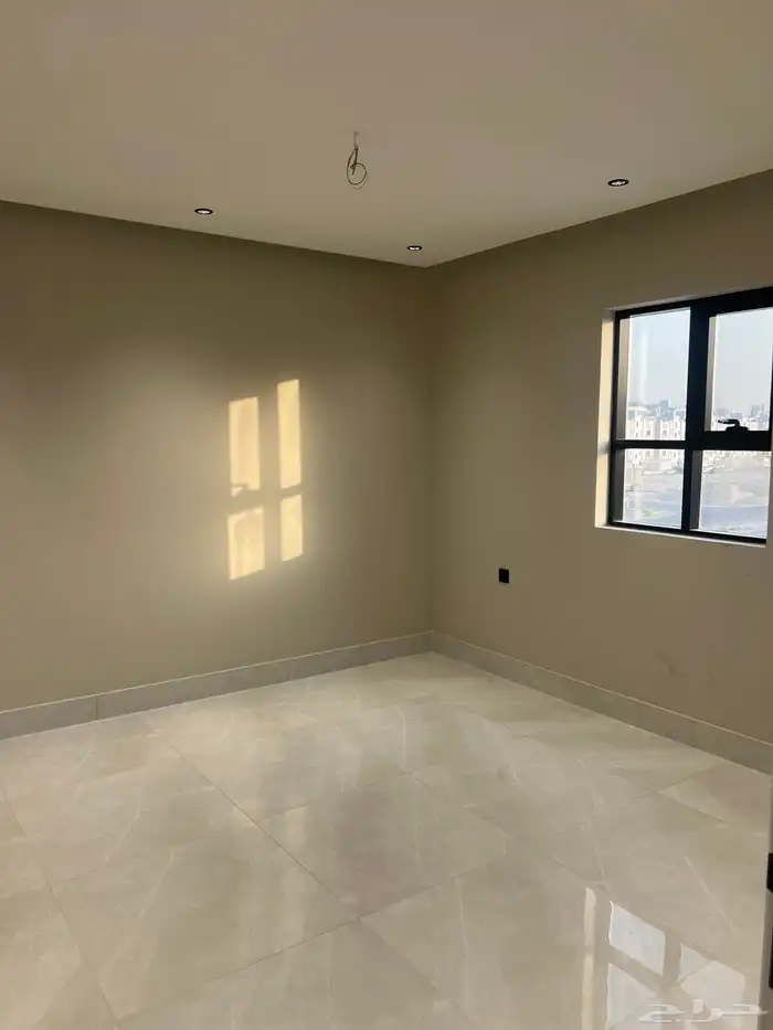 فلل فاخرة للبيع على الكود بحي الشعلة مع مصعد 32