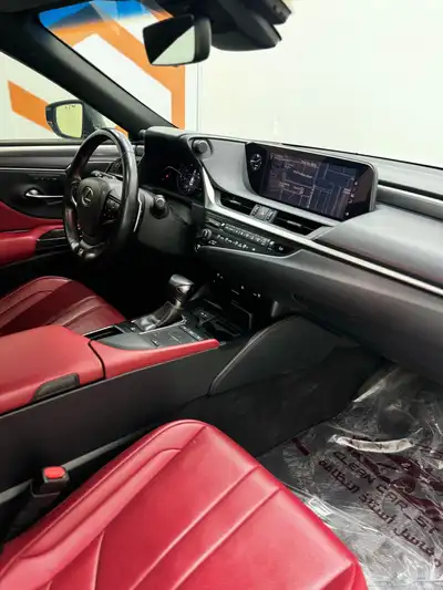 لكزس fsport es350 (2019) صيانات وكاله بإسم المالك الاول 23