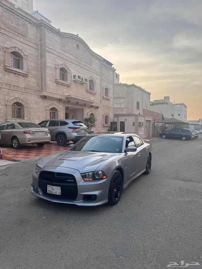 تشارجر 2014 rt بسعر مناسب 1