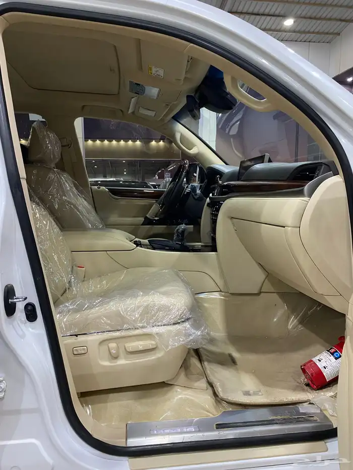 لكزس LX570s المديل 2021 العدد 141 الف 3