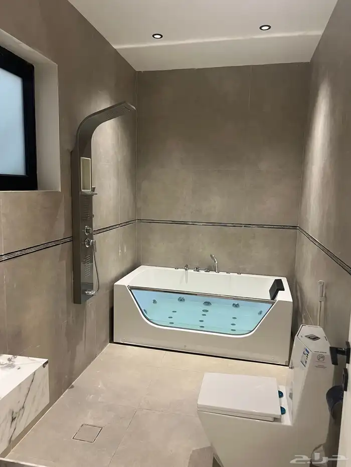 فلل فاخرة للبيع على الكود بحي الشعلة مع مصعد 31