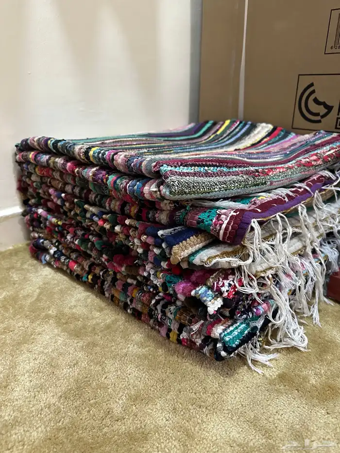 للبيع فرشات نظاف بالحيل 4