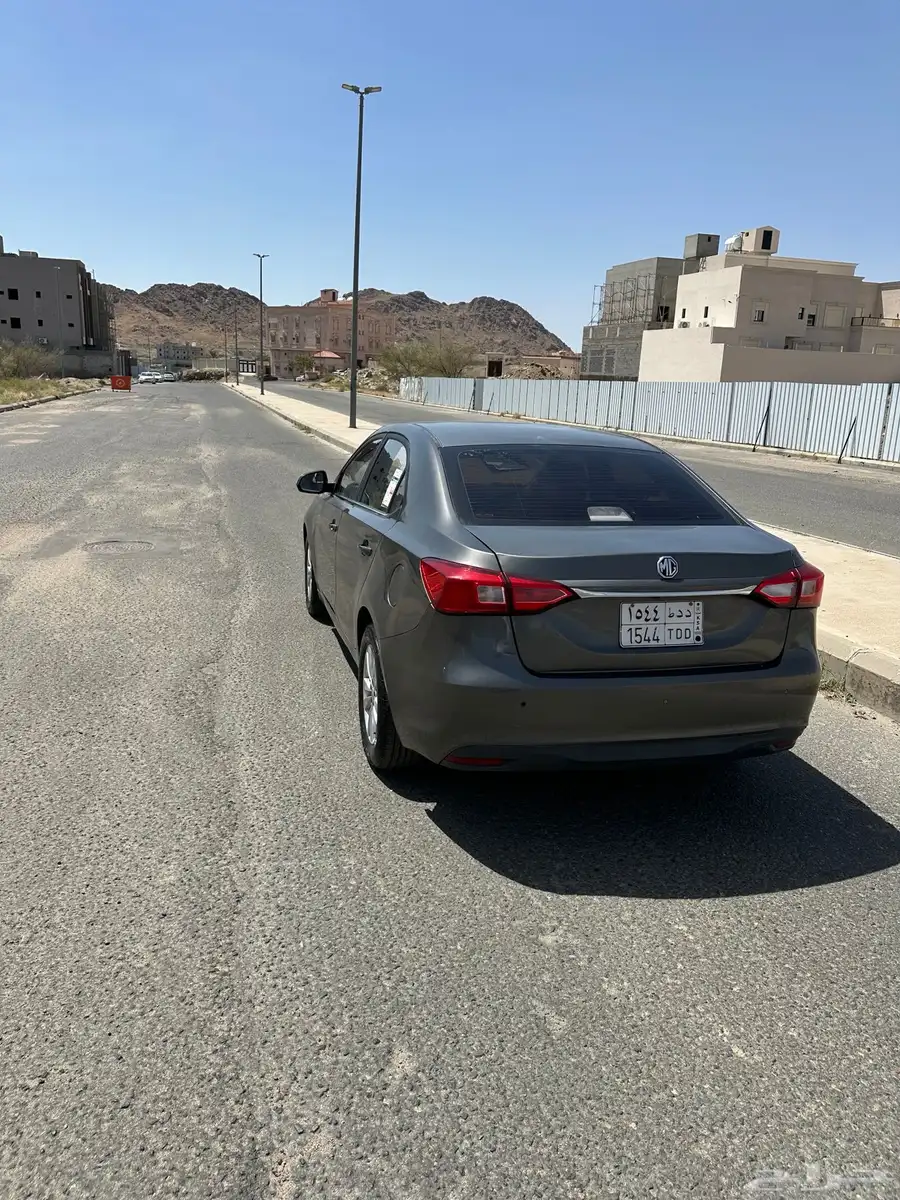 ام جي 360 1