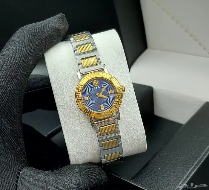 ساعات نسائية فيرزاتشي Versace 11