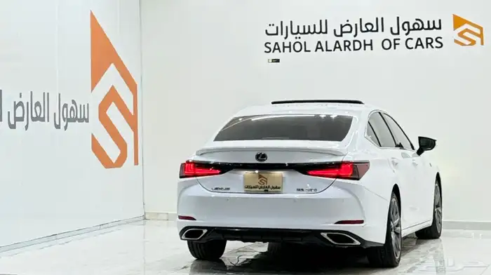 لكزس fsport es350 (2019) صيانات وكاله بإسم المالك الاول 10