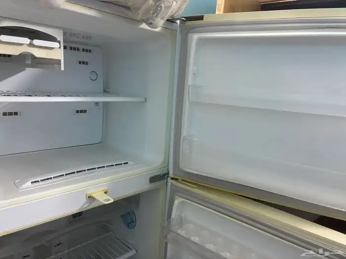 SAMSUNG REFRIGERATOR 5