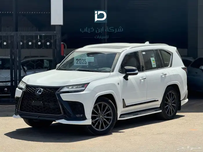 لكزس LX600 فئة F سبورت 2025 حصري لدى شركة ابن ذياب 0