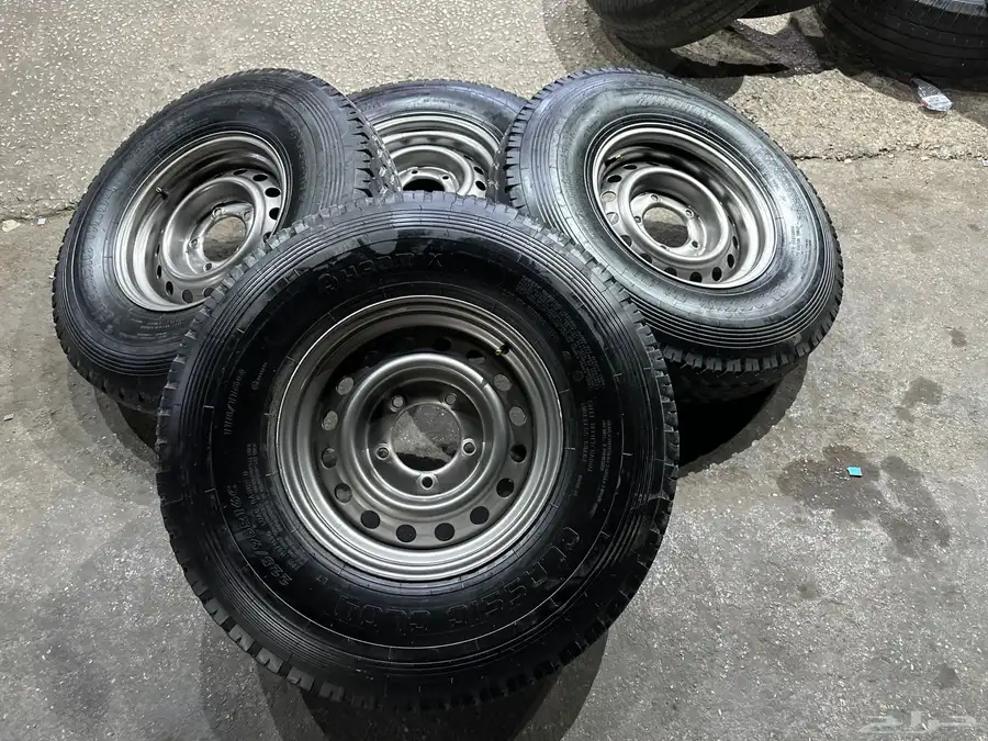 جنوط هلل شاص او جيب مع كفرات صيني 225 95 16 تاريخ 24 0