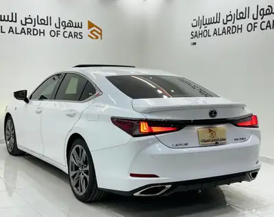 لكزس fsport es350 (2019) صيانات وكاله بإسم المالك الاول 14