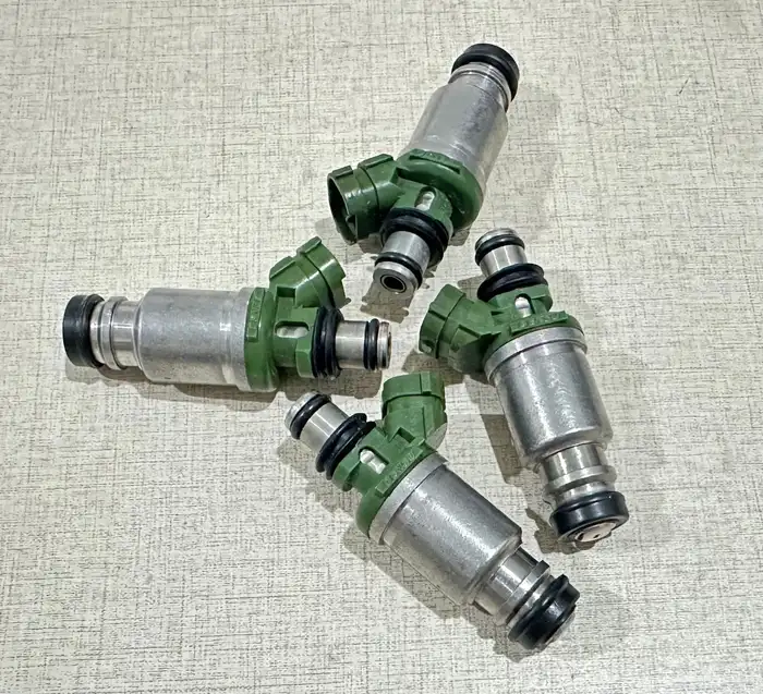 بخاخات تويوتا كامري مودي 98-2002 اربعه سلندر اصليه وكاله 2