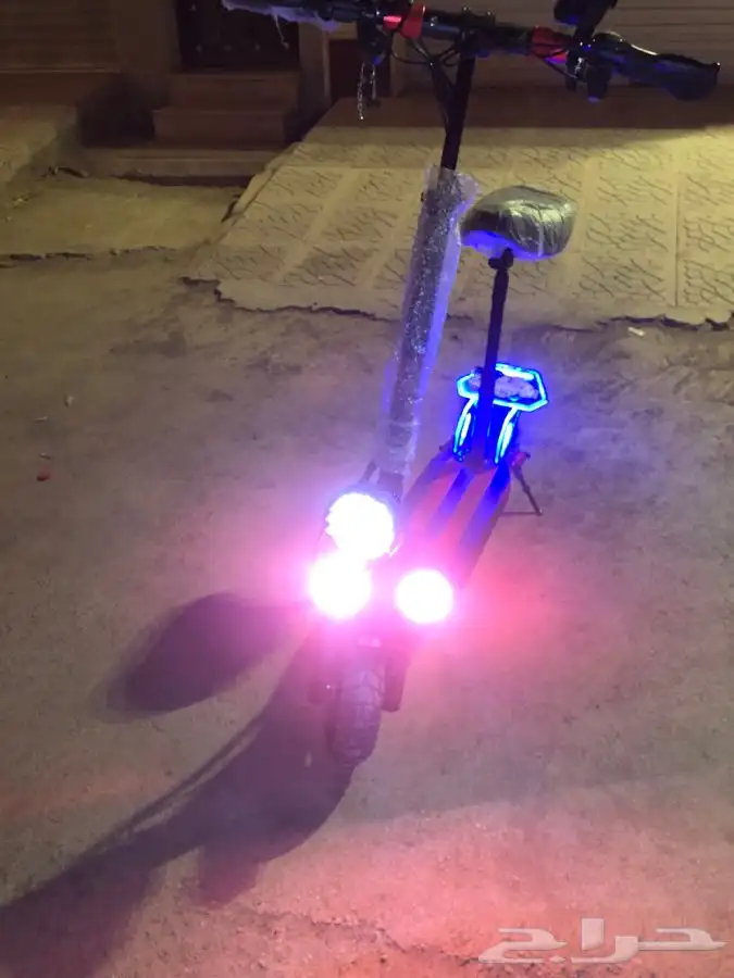 سكوتر الوحش لاند كامري 12