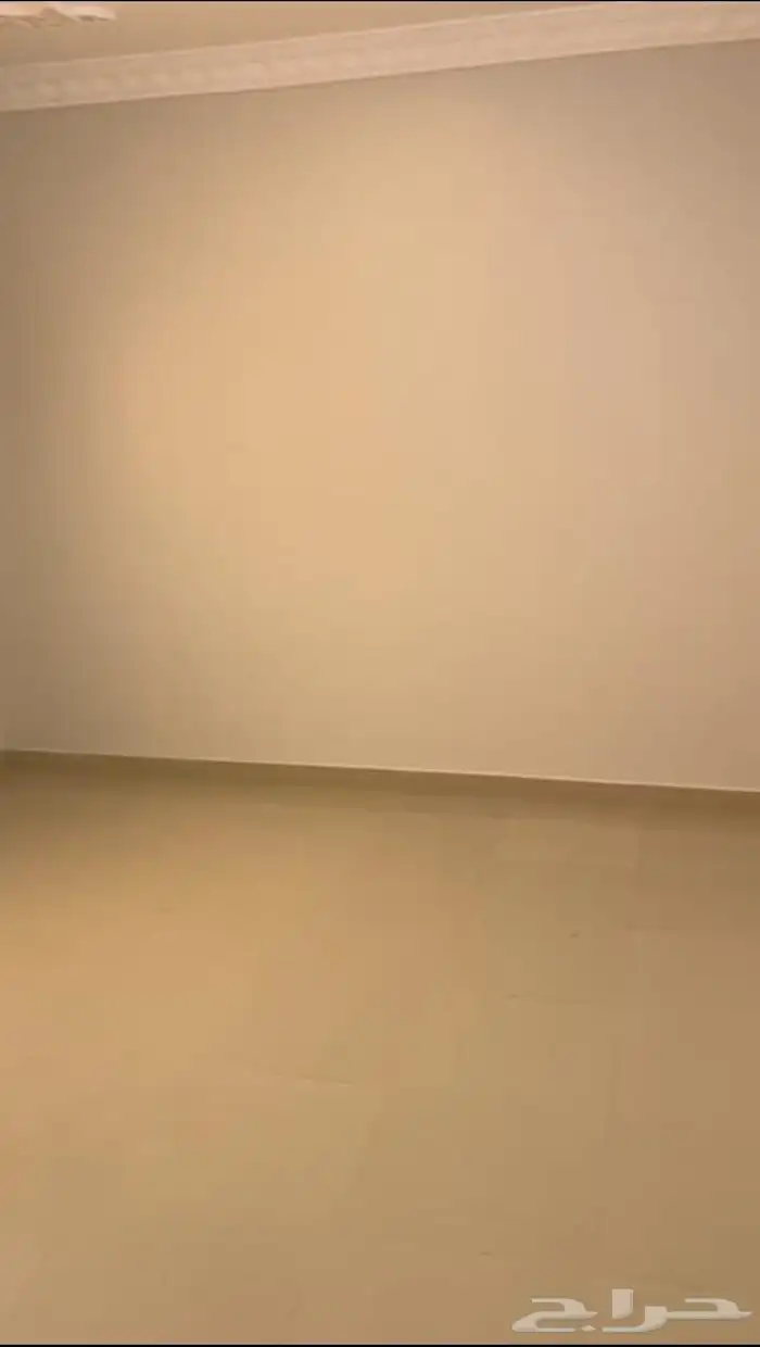 شقه دور اول للايجار حي طويق 1