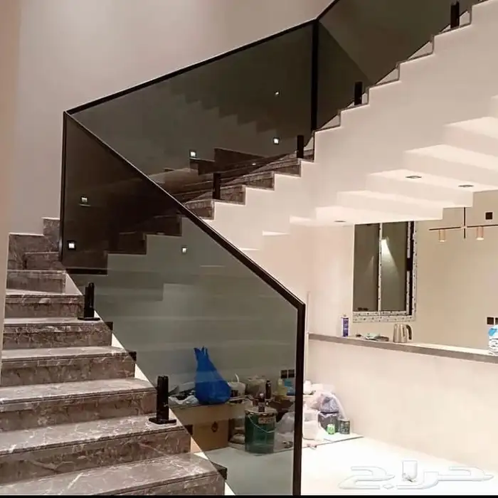 مختصون في السكريت وجميع انواع الزجاج والمرايا بجميع القصات 16