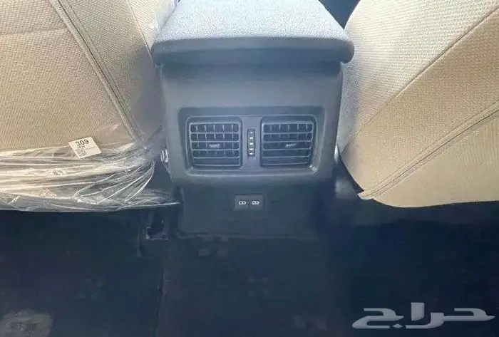 تويوتا كامري طيس بنزين كويتي 2025 15