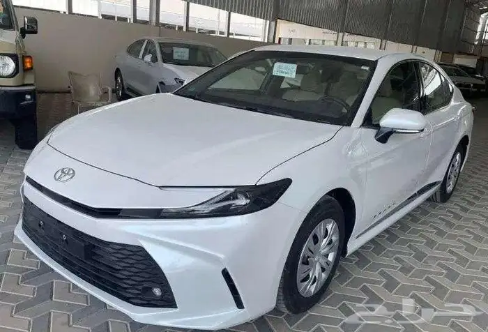 تويوتا كامري طيس بنزين كويتي 2025 5