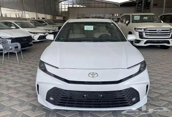 تويوتا كامري طيس بنزين كويتي 2025 6