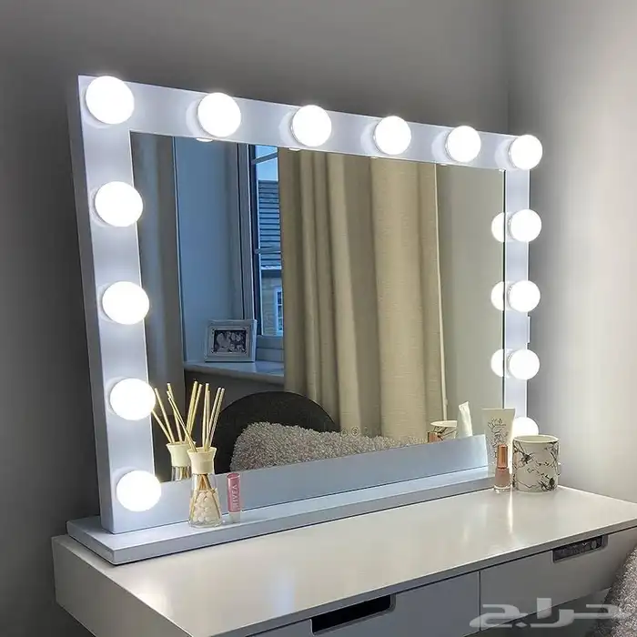 مرايات هوليووود مضيئة 1