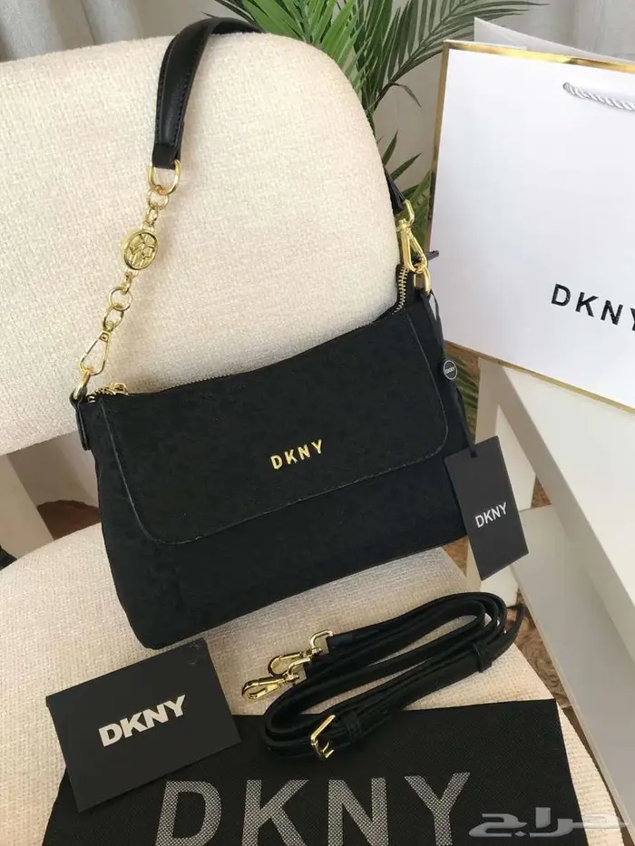 شنط ماركة دكني صممت للمرأة لا تقبل إلا بالكمال شنطات DKNY 11