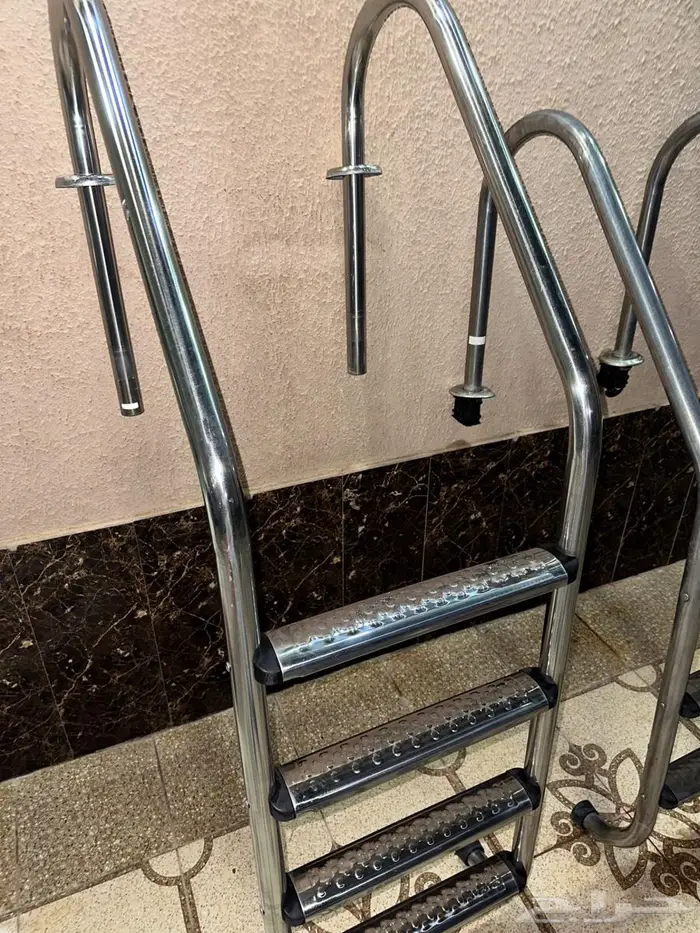 سلم مسبح 3 و 4 و 5 درجات استيل 9