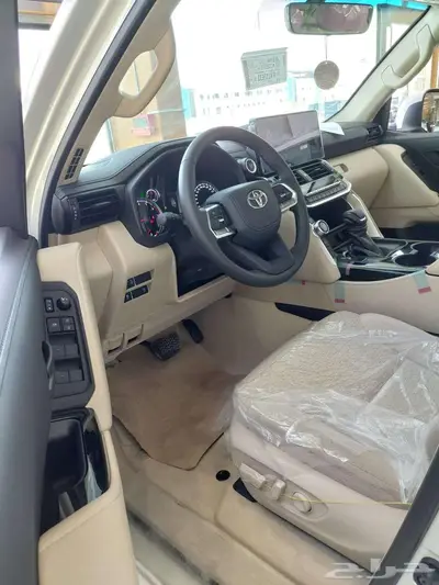 تويوتا لاندكروزر GXR L4 بنزين سعودي 2024 اصفار بطاقة جمركية 9