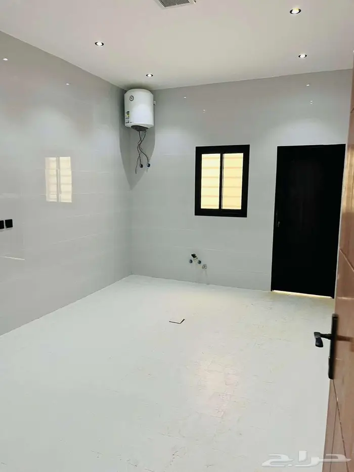 للإيجار دور أرضي في الرياض حي الرمال - عرض رقم H620 21